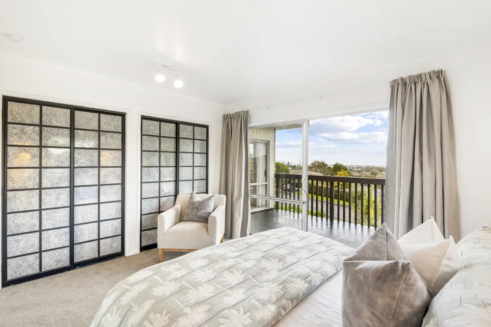 Photos of 114 Mountbatten Avenue