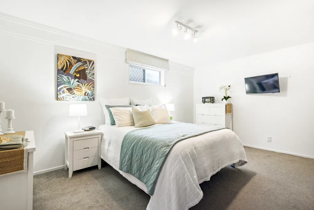 Photos of 114 Mountbatten Avenue