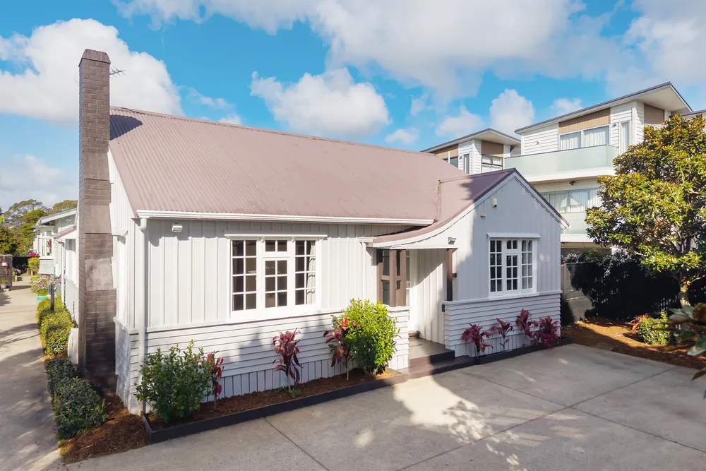 Photos of 10A Ropata Avenue