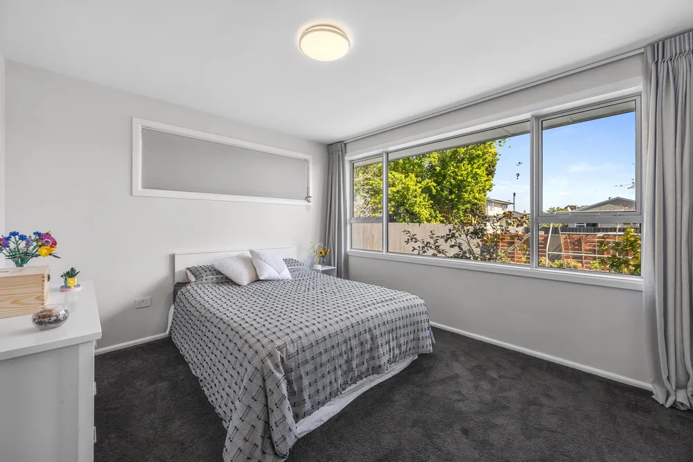 Photos of 30 Kirner Street