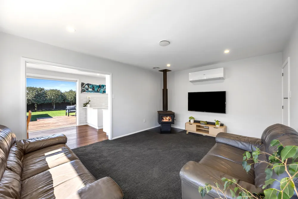 Photos of 30 Kirner Street