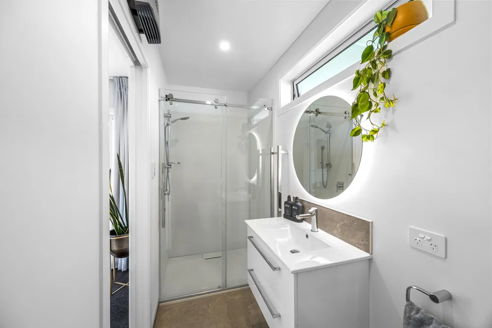 Photos of 30 Kirner Street