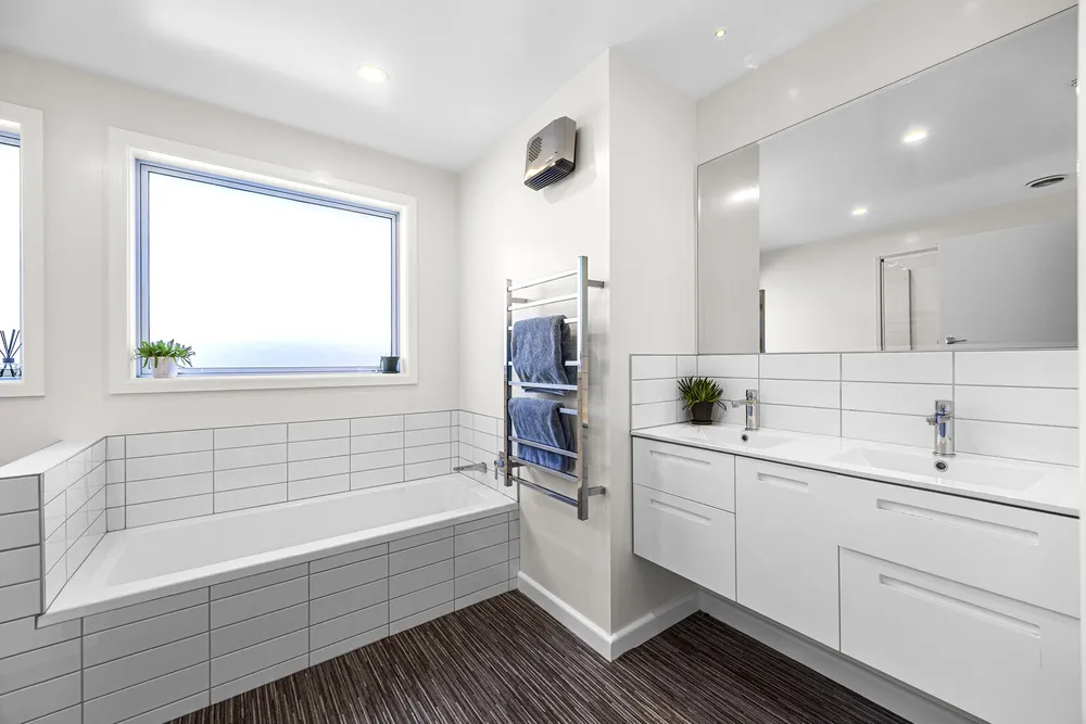 Photos of 30 Kirner Street