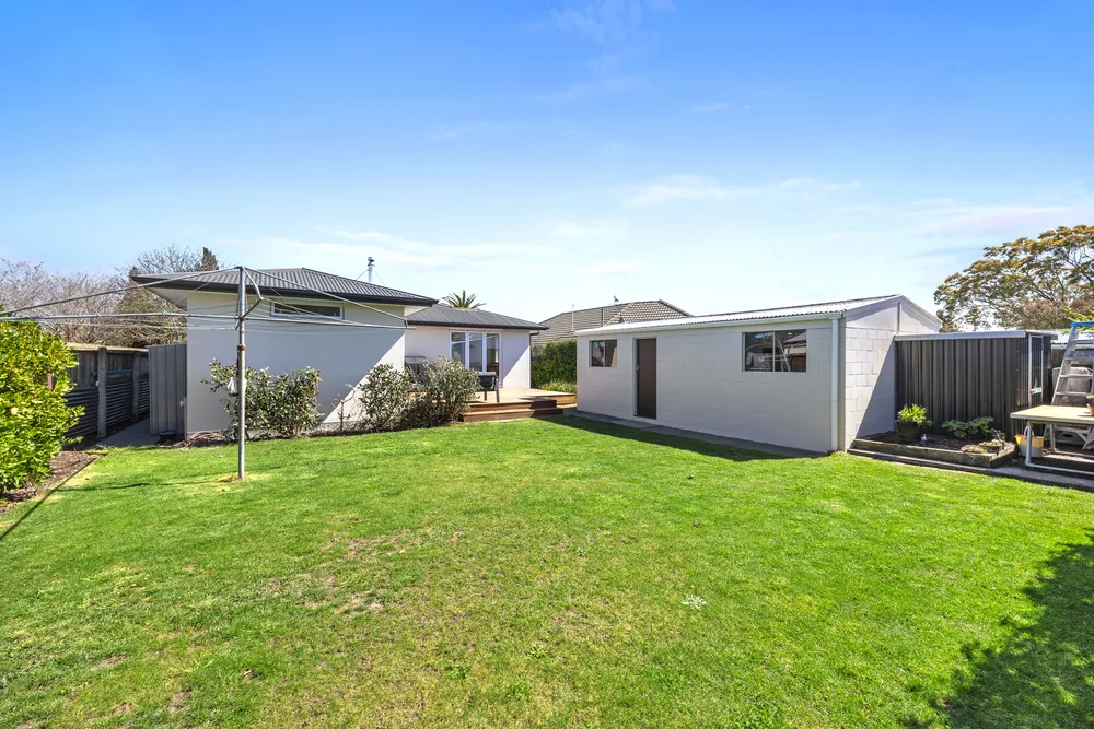 Photos of 30 Kirner Street