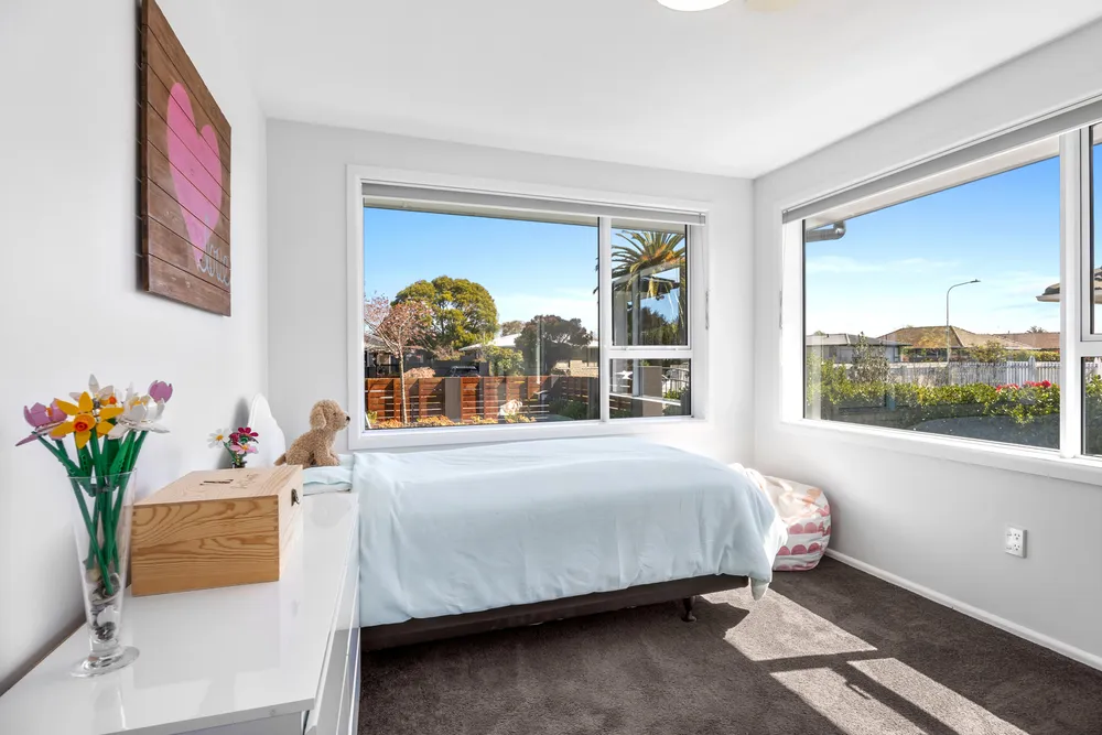 Photos of 30 Kirner Street