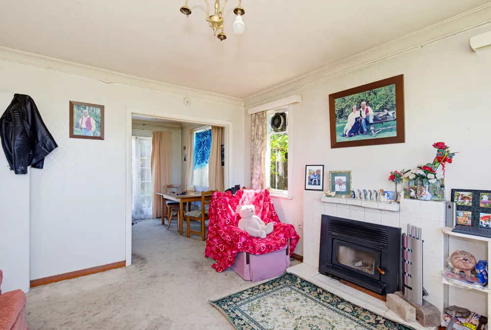 Photos of 35 Bowen Street