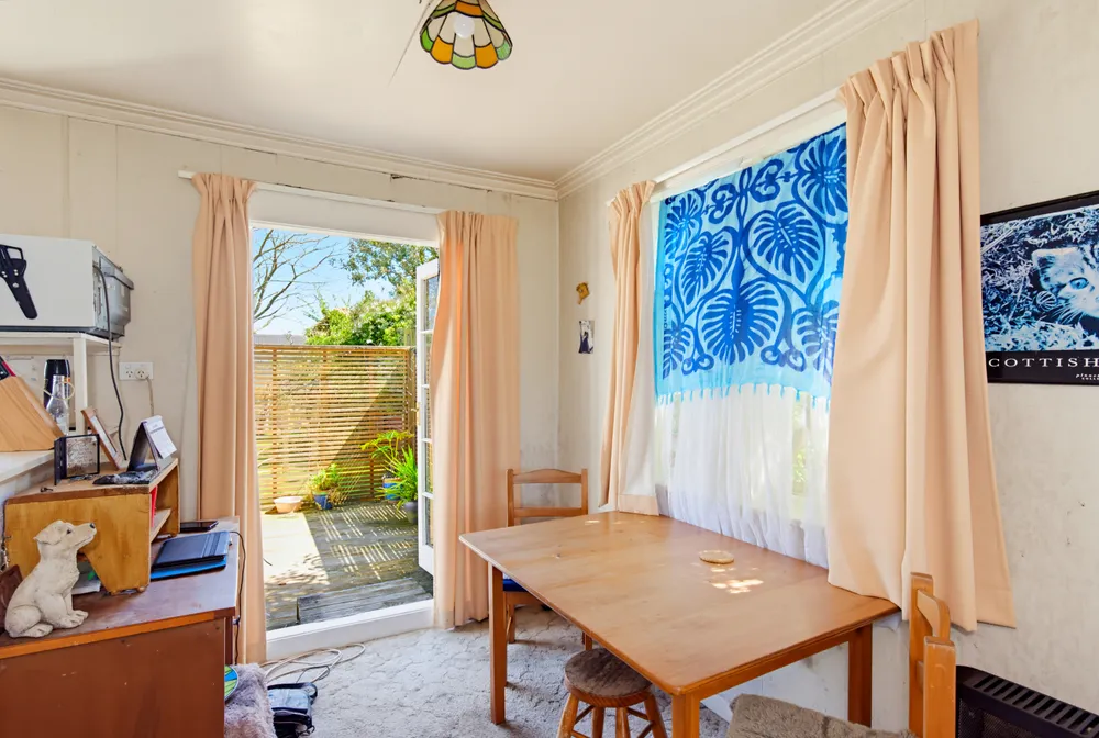 Photos of 35 Bowen Street