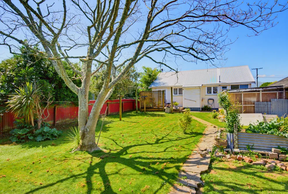 Photos of 35 Bowen Street