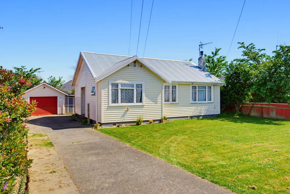 Photos of 35 Bowen Street