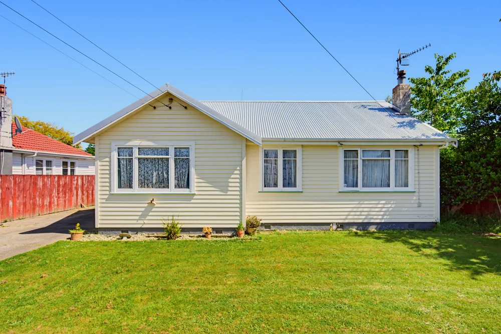 Photos of 35 Bowen Street