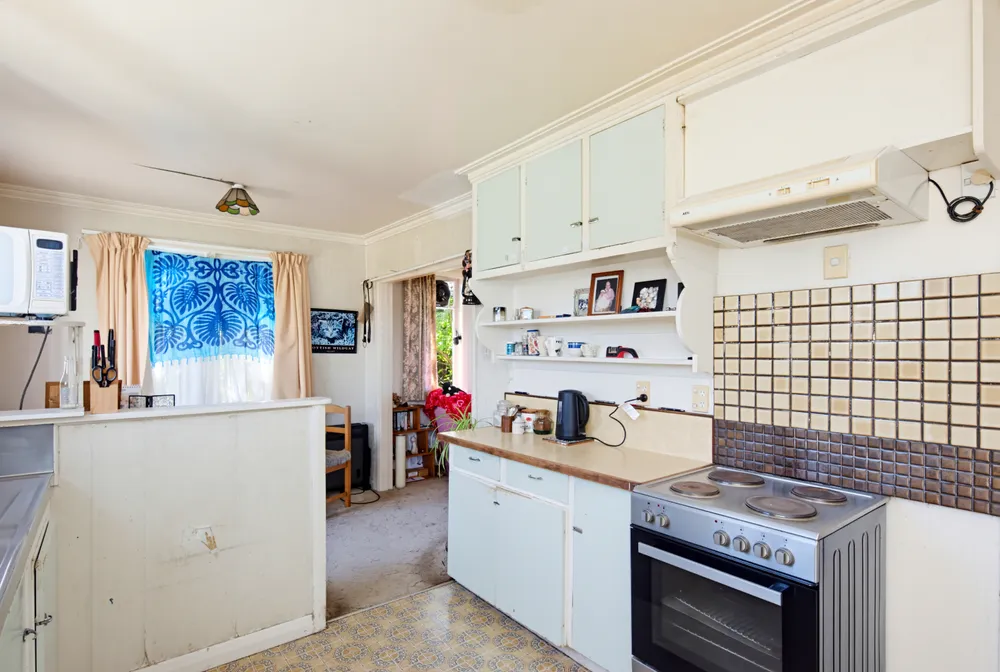 Photos of 35 Bowen Street