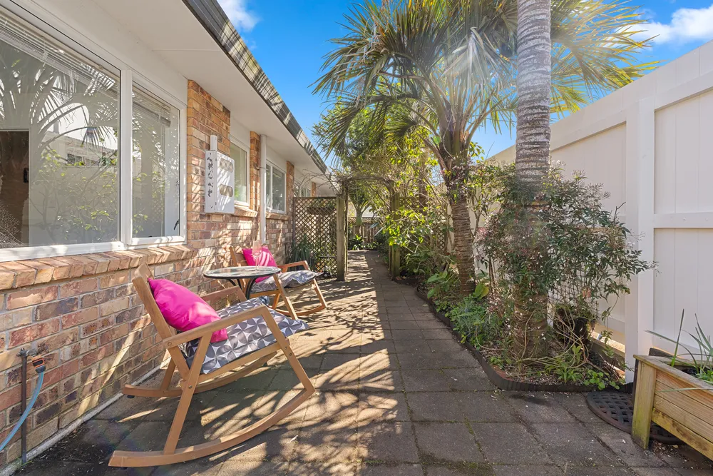 Photos of 2/454 Hibiscus Coast Highway