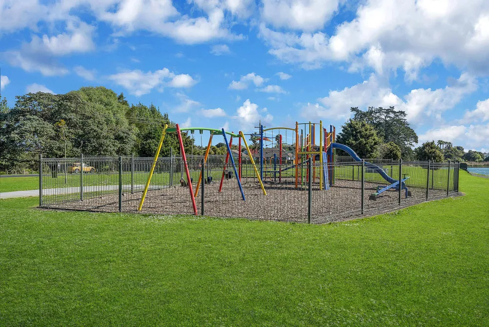 Photos of 4 Iwinuku Crescent