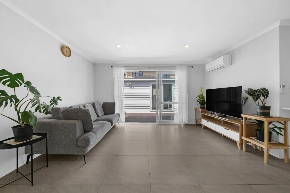 Photos of 4 Iwinuku Crescent