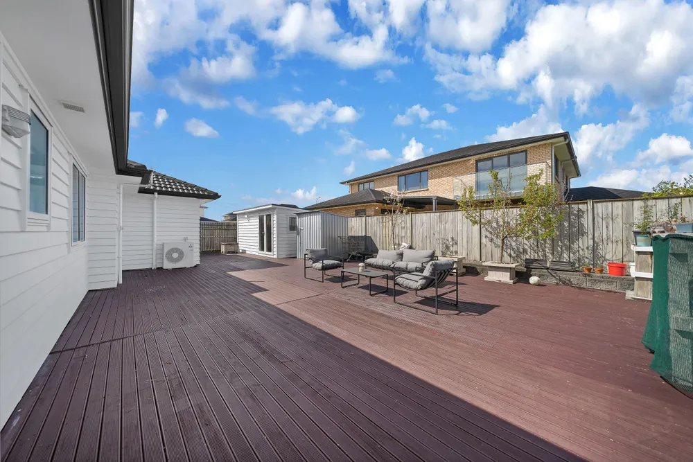 Photos of 4 Iwinuku Crescent