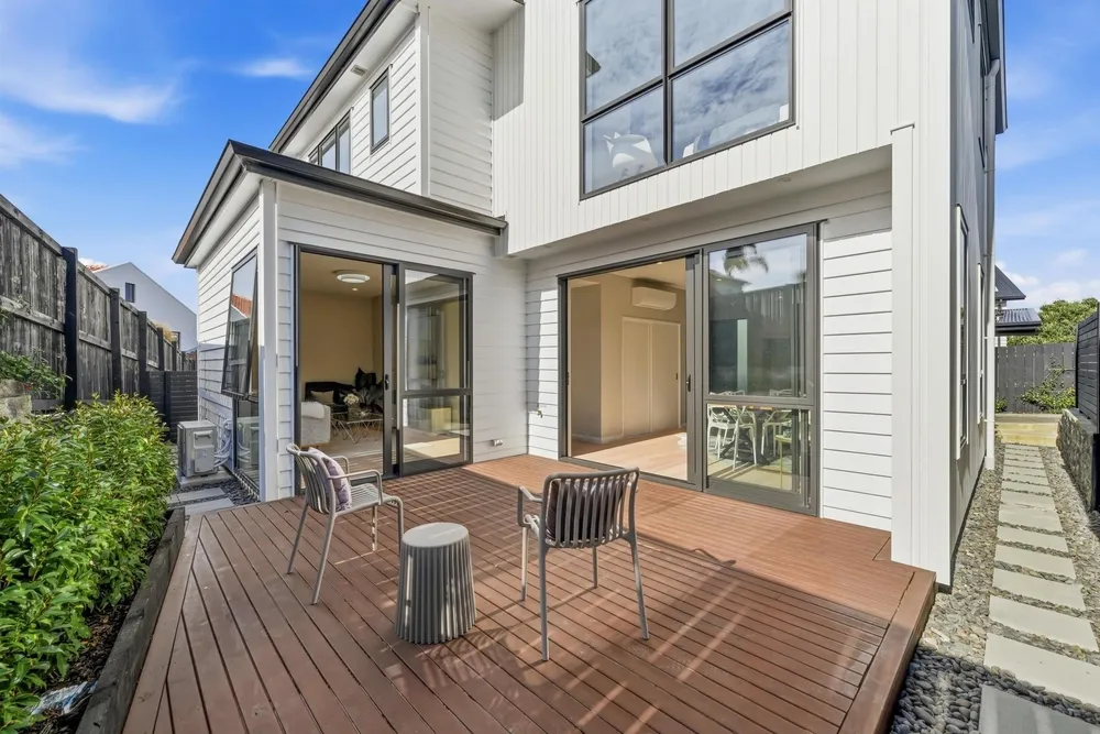 Photos of 16C Silverton Avenue