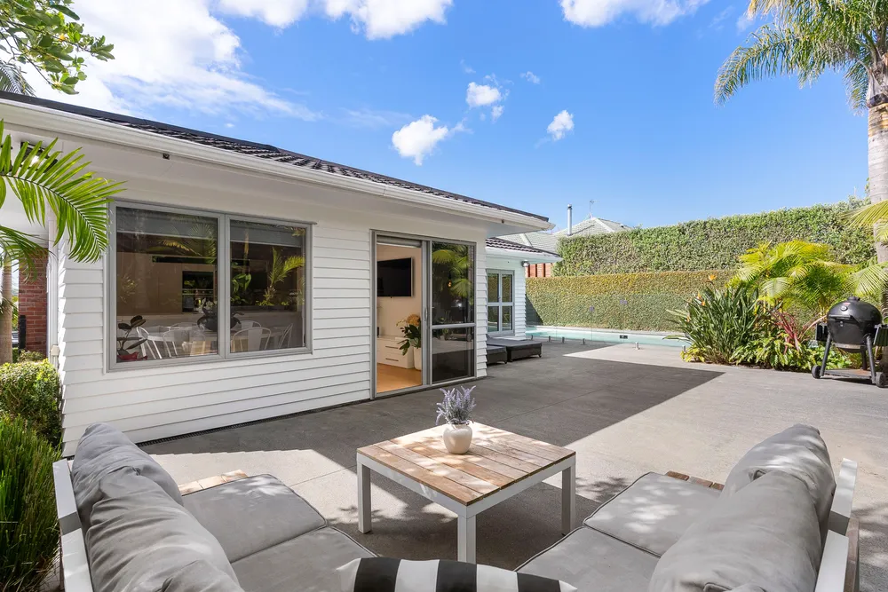 Photos of 4 Braebank Lane