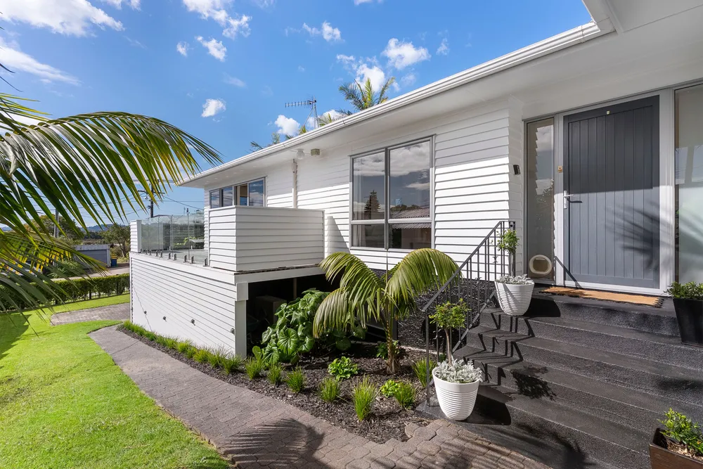 Photos of 4 Braebank Lane