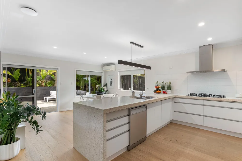 Photos of 4 Braebank Lane