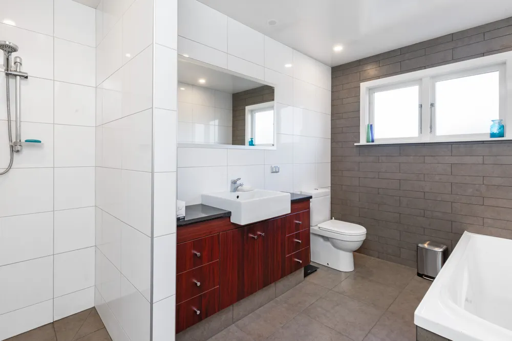 Photos of 20 Plynlimon Road
