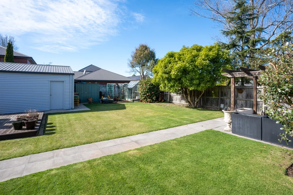 Photos of 20 Plynlimon Road