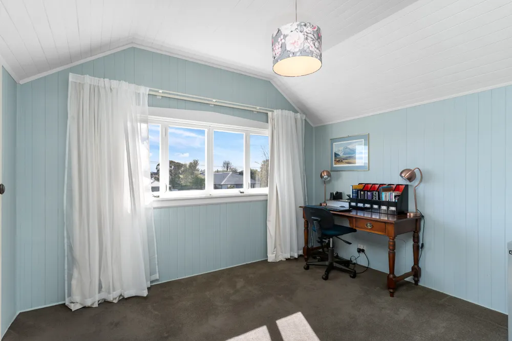 Photos of 20 Plynlimon Road