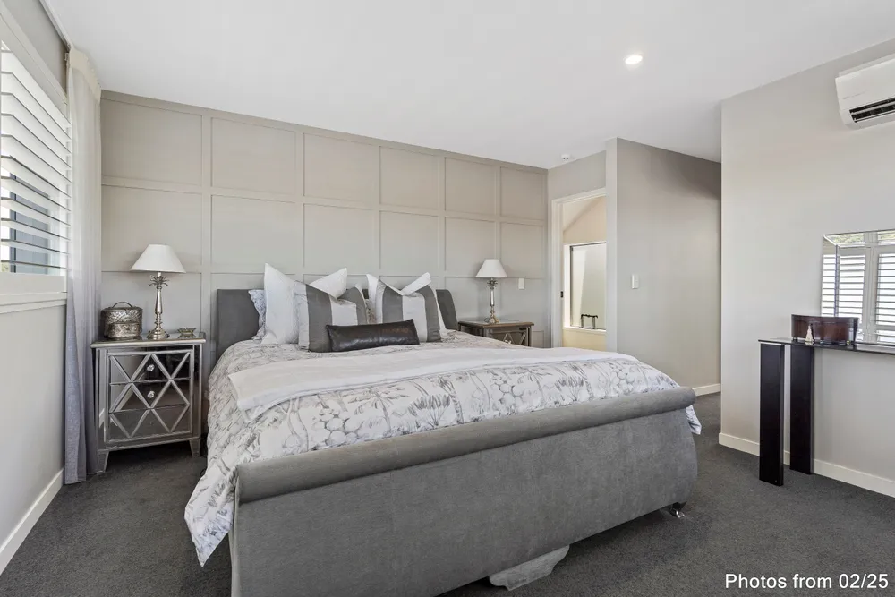 Photos of 15 Knoll Rise