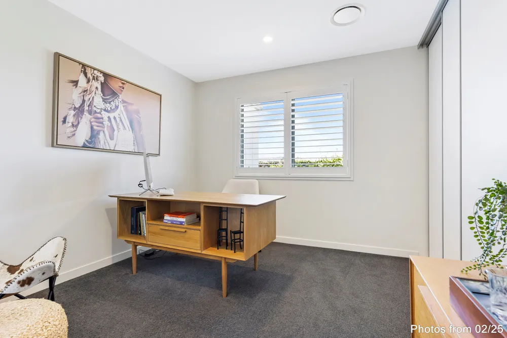 Photos of 15 Knoll Rise
