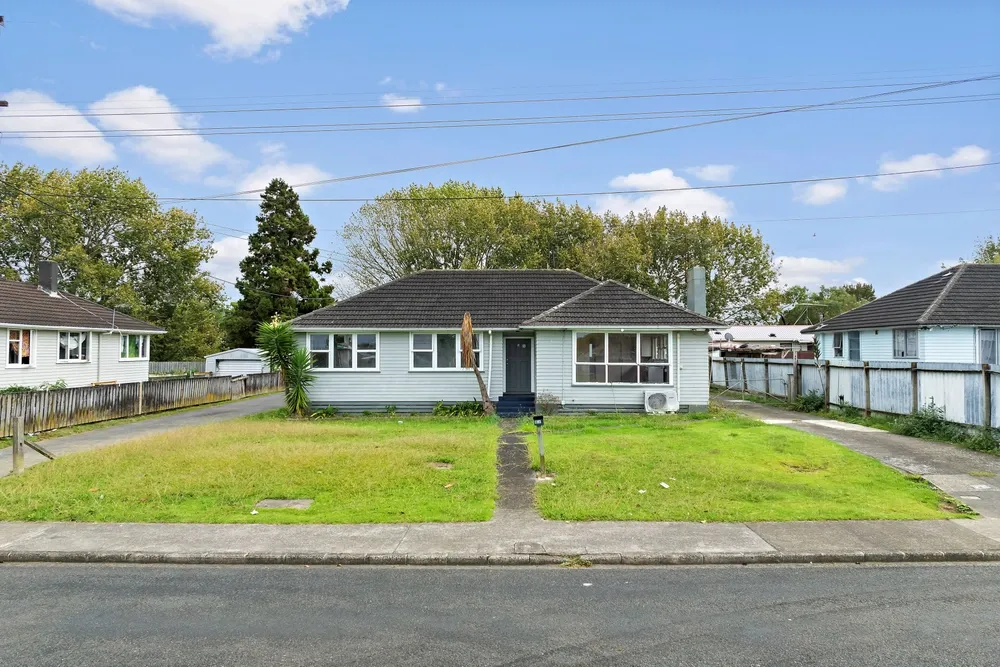 Photos of 64 Hamill Road