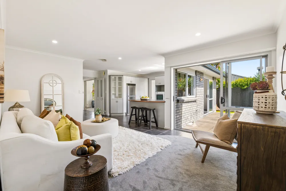Photos of 10 Erne Crescent