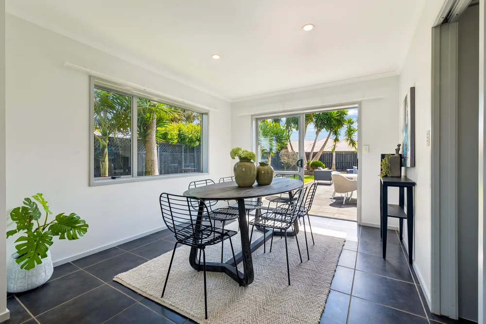 Photos of 10 Erne Crescent