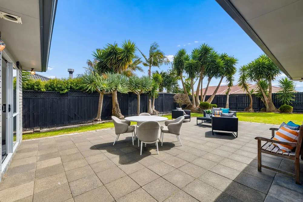 Photos of 10 Erne Crescent