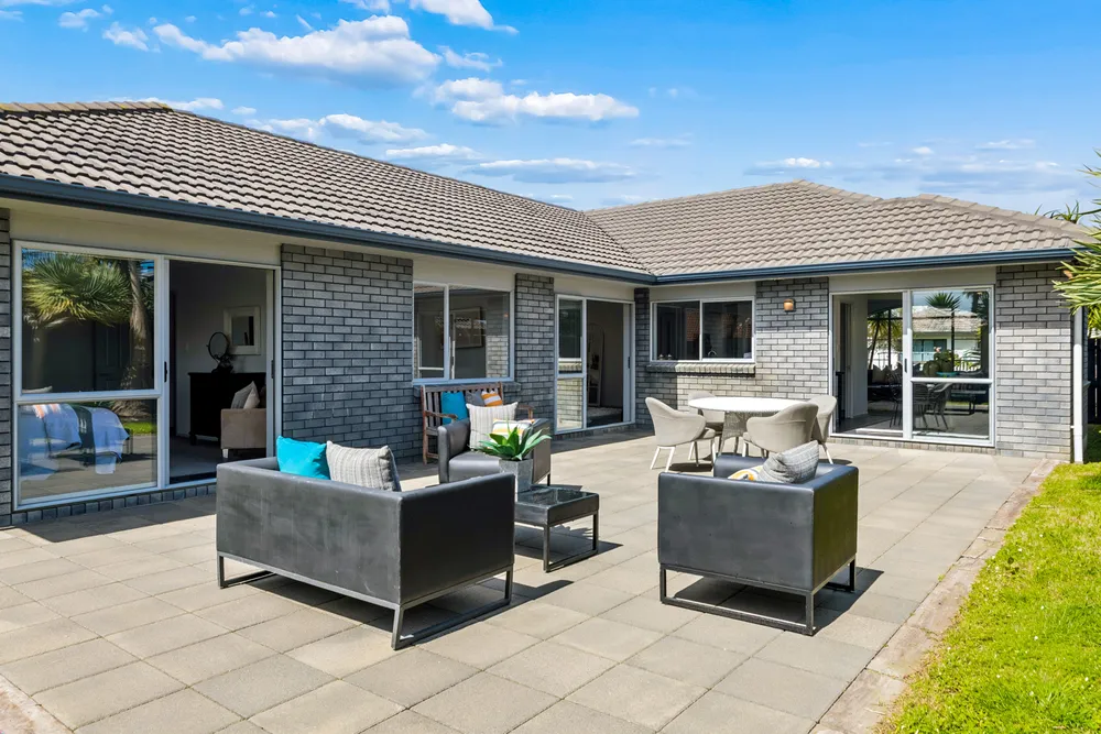 Photos of 10 Erne Crescent