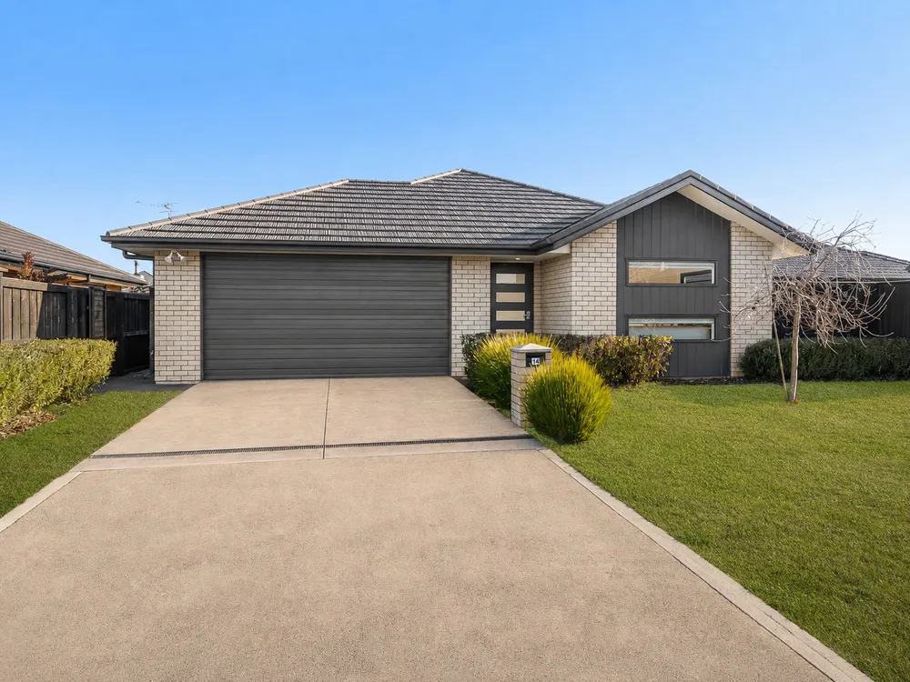 Photos of 14 Chesney Drive