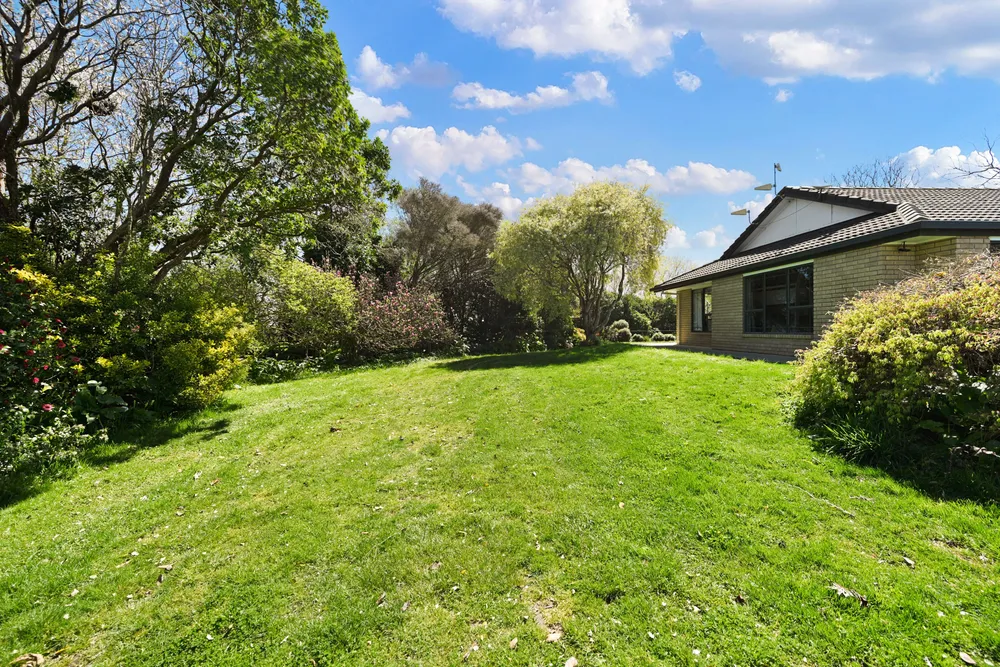 Photos of 309 Vaile Road