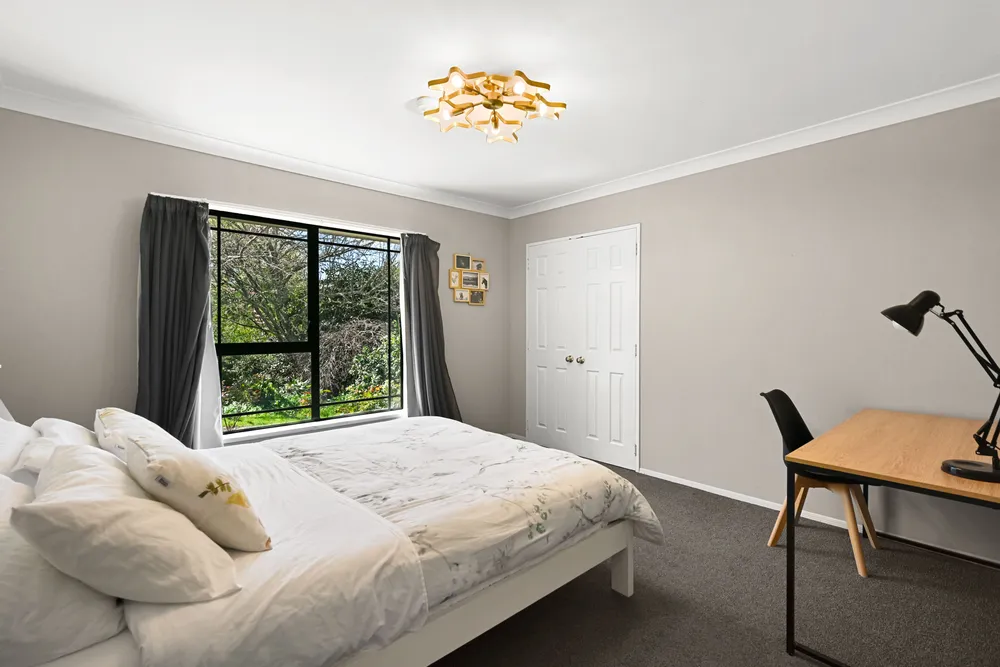 Photos of 309 Vaile Road