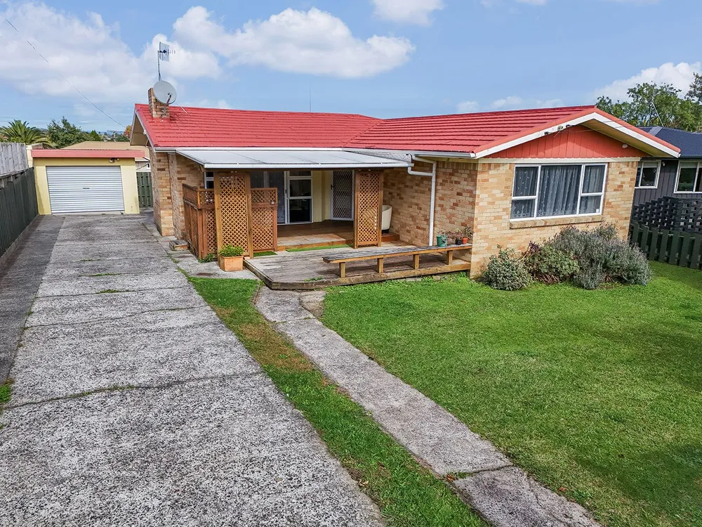 Photos of 117 Mahoe Street