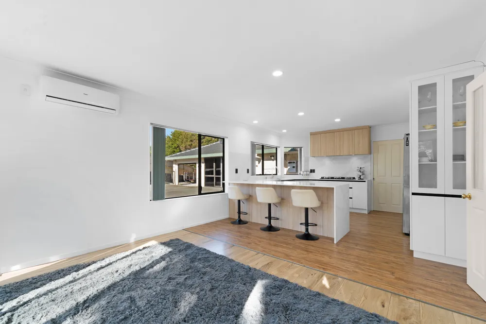 Photos of 180 Settlement Road