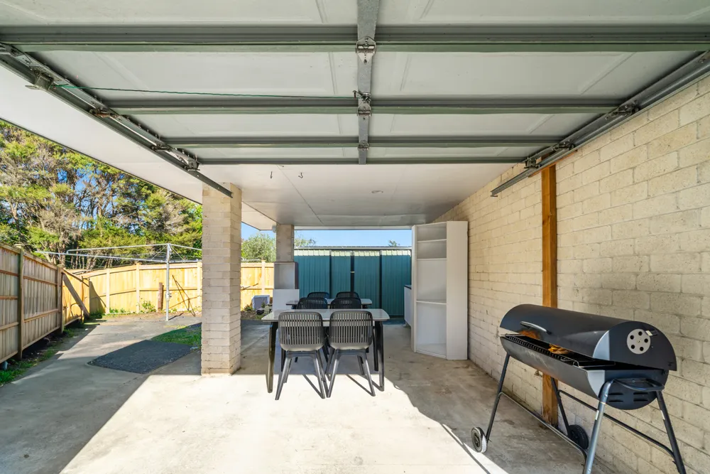 Photos of 180 Settlement Road