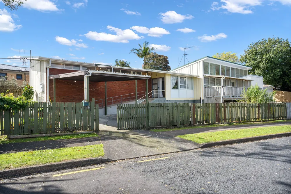 Photos of 162 Kamo Road