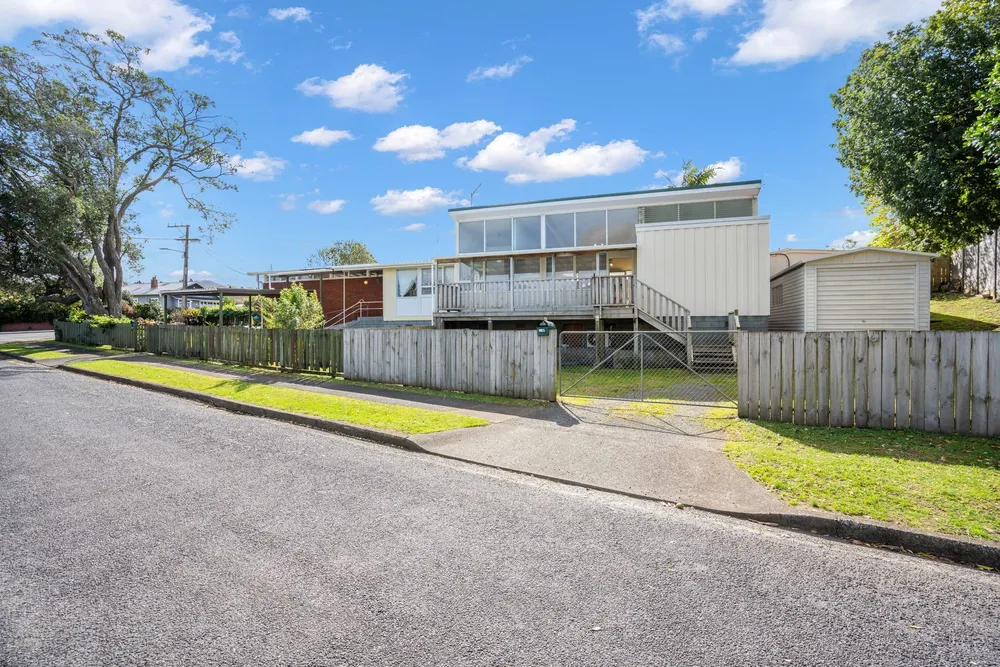 Photos of 162 Kamo Road