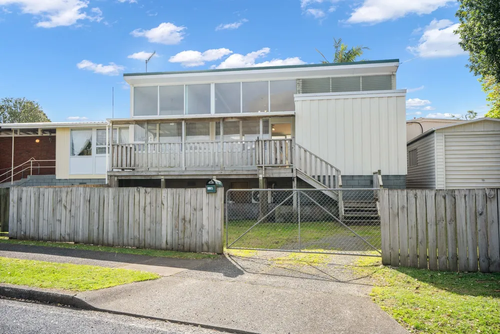 Photos of 162 Kamo Road