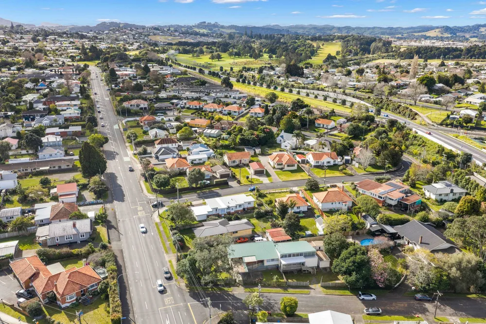 Photos of 162 Kamo Road