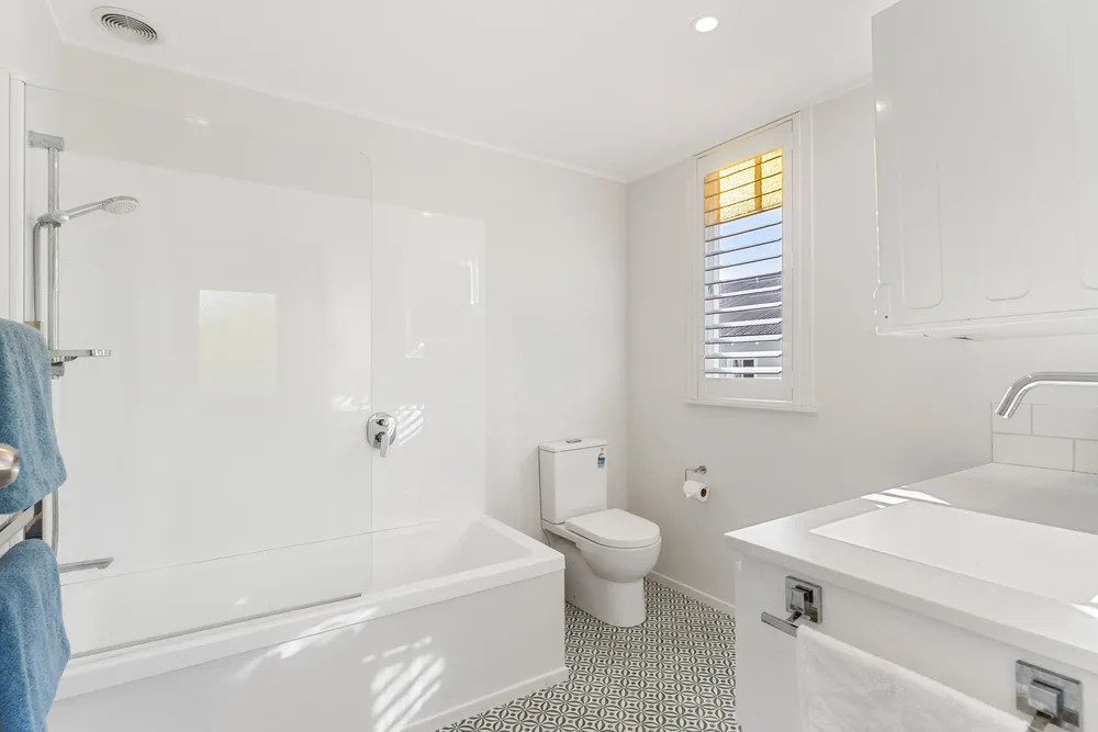 Photos of 33 Schofield Street