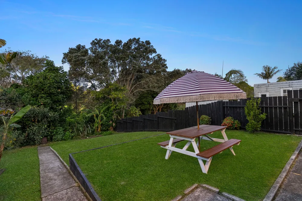 Photos of 33 Schofield Street