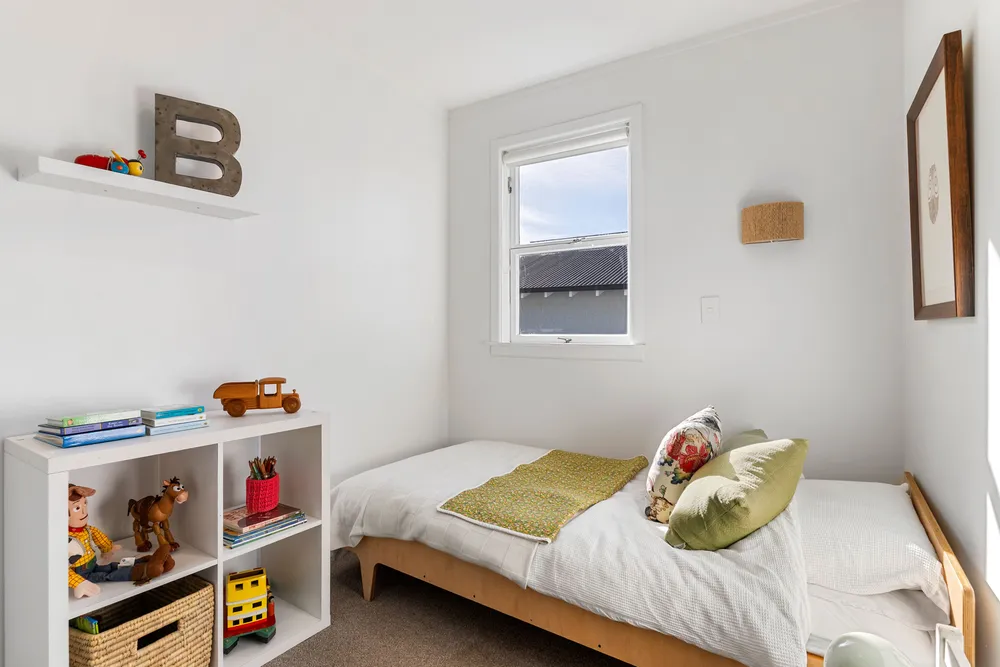 Photos of 33 Schofield Street