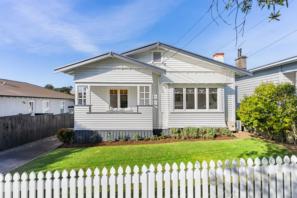 Photos of 33 Schofield Street