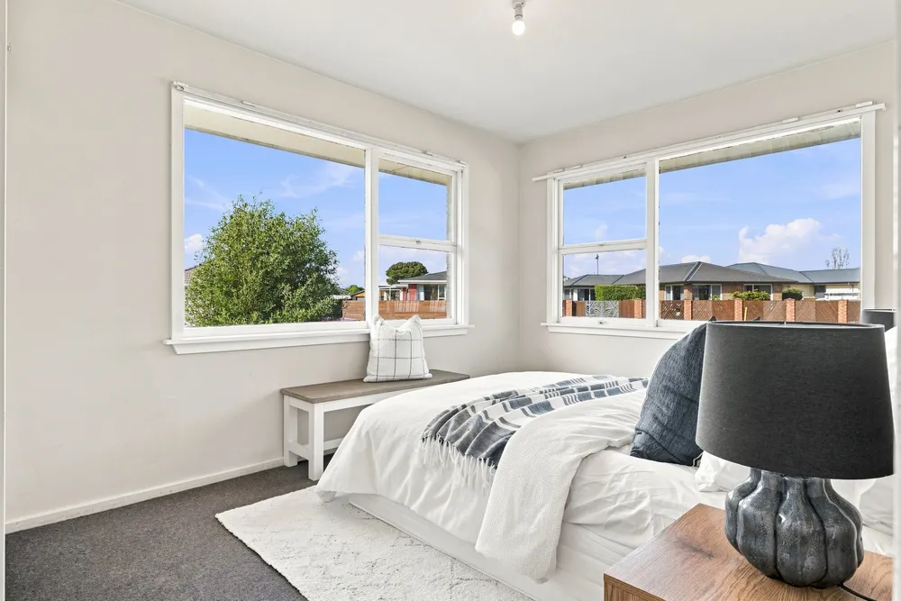 Photos of 12 Chartwell Street