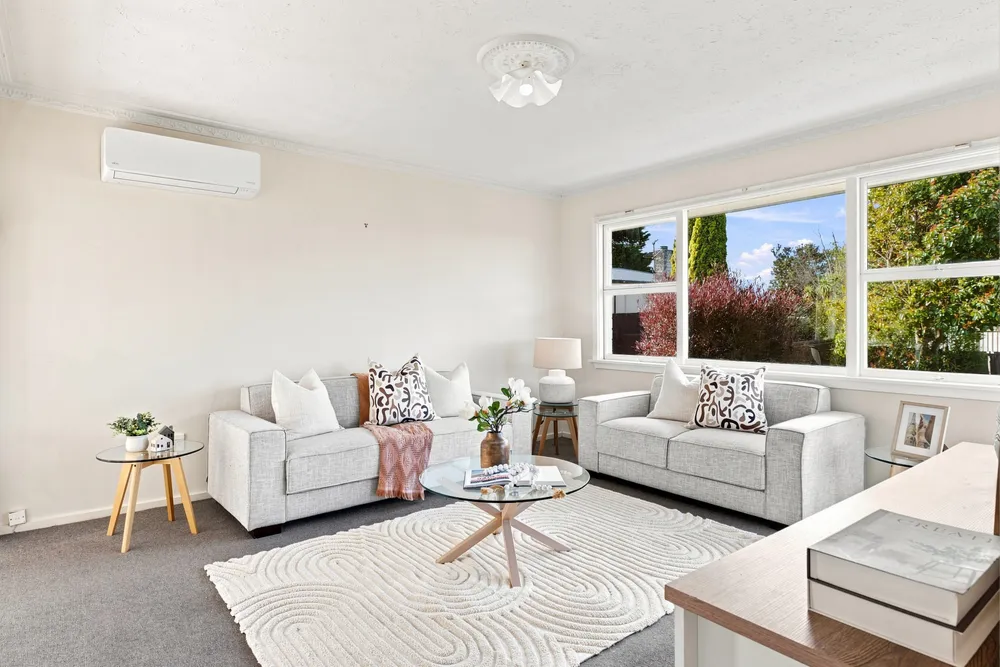 Photos of 12 Chartwell Street