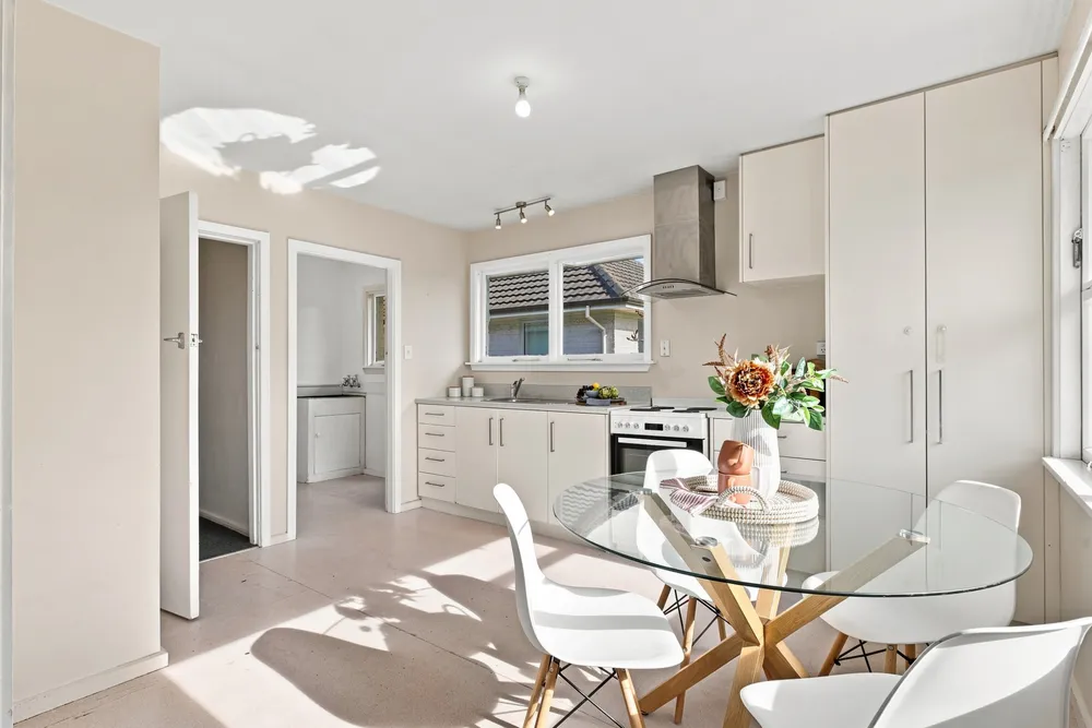 Photos of 12 Chartwell Street